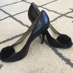Women’s Nine West black open toe heels